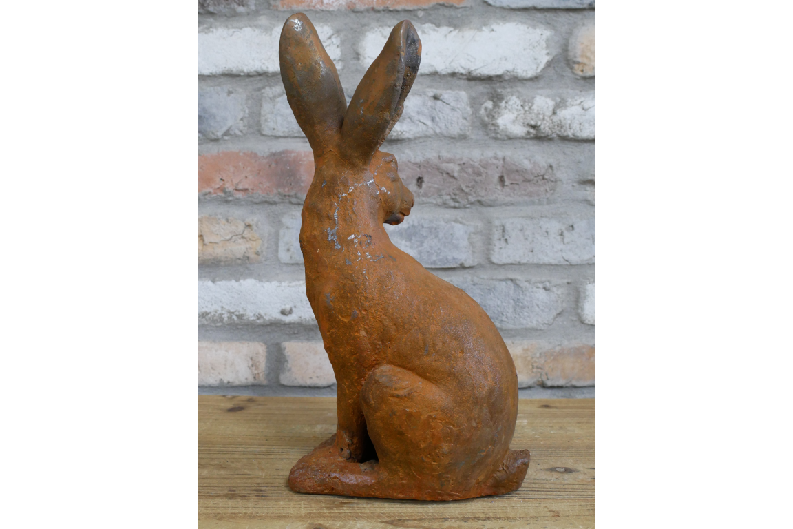 Cast Iron Rusty Rabbit - 11216