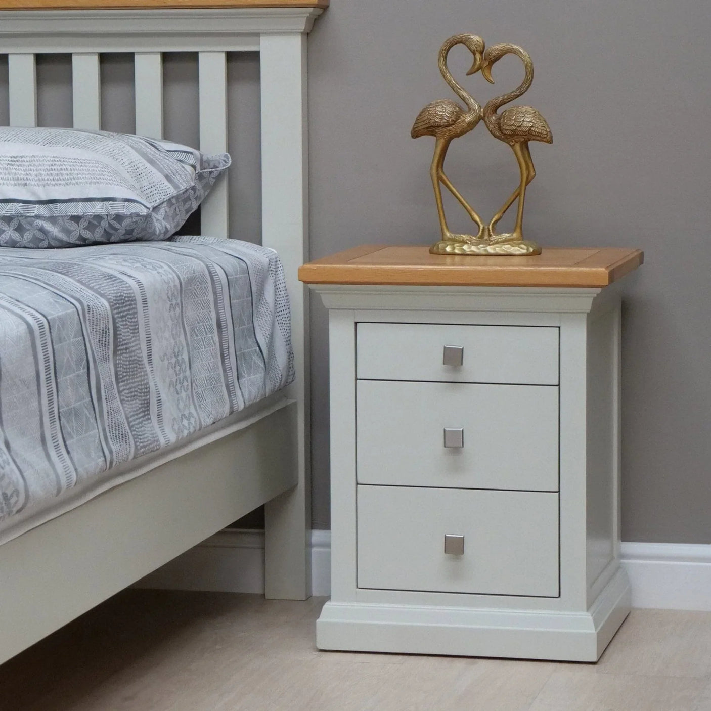Cotswold 3 Drw Bedside
