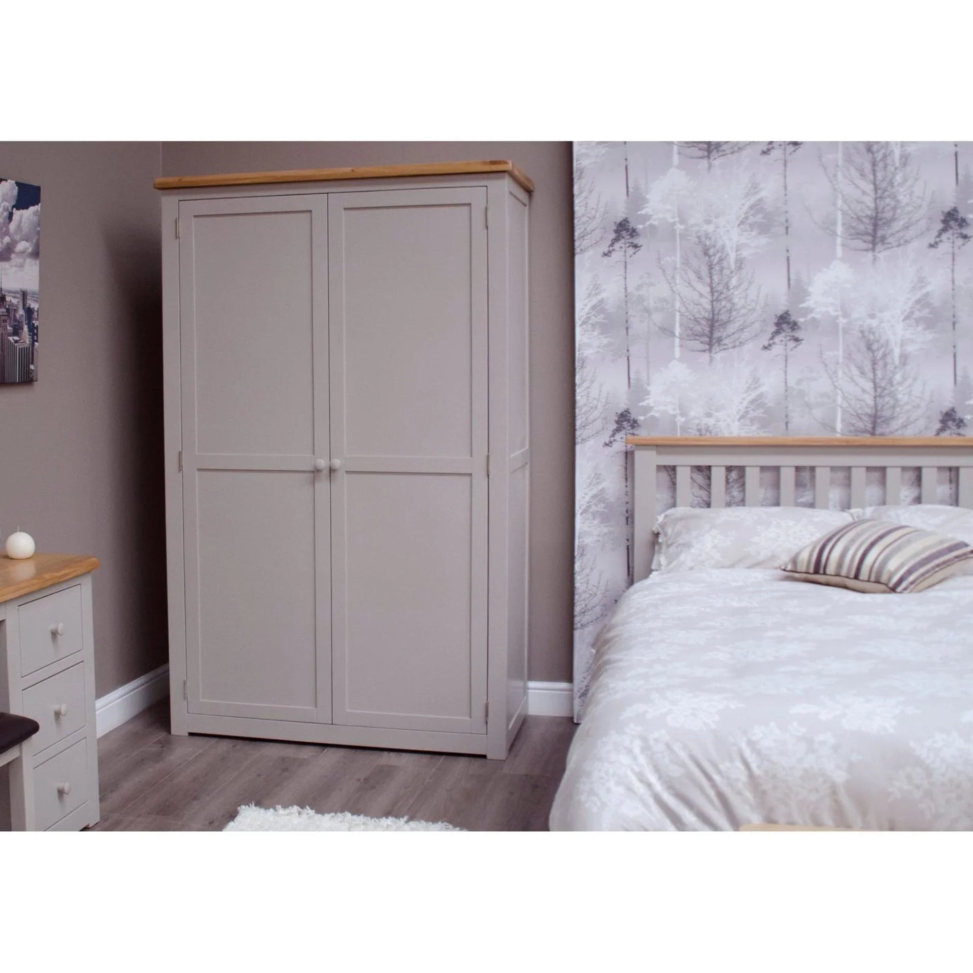 Diamond Wardrobe Ladies