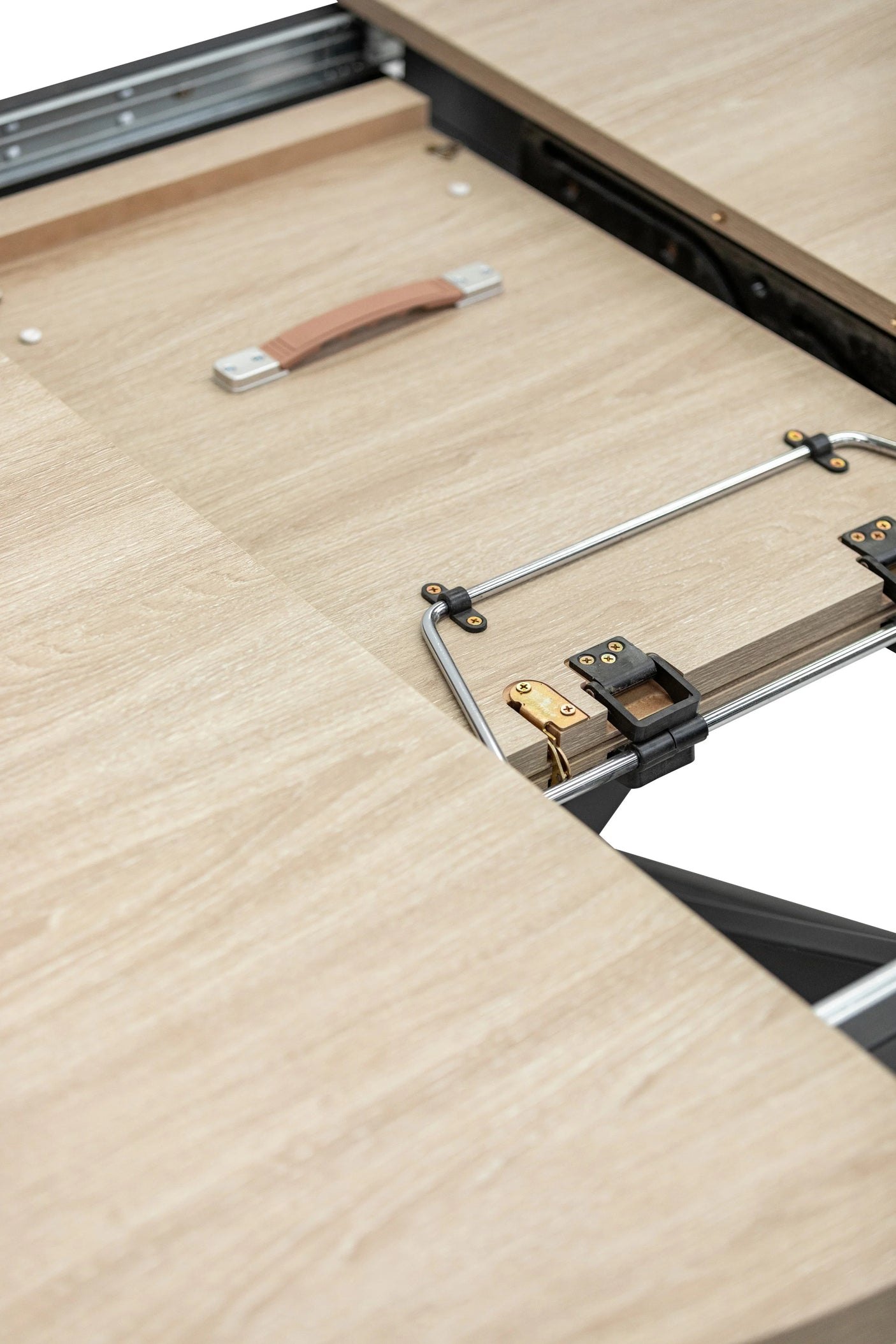 Light Oak Round Extending Dining Table - 1.2m to 1.6m Capacity