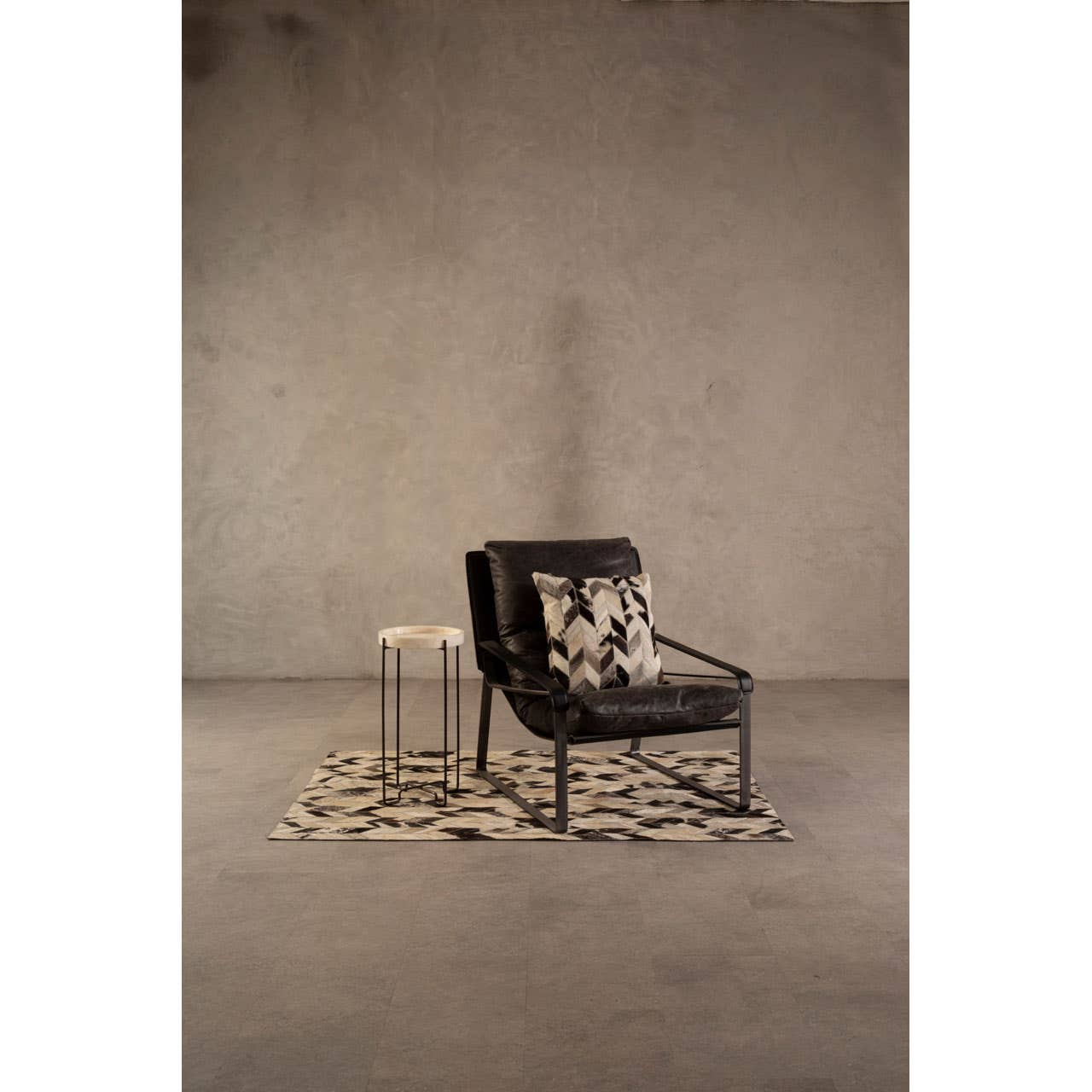 Urban Leather Lounge Chair