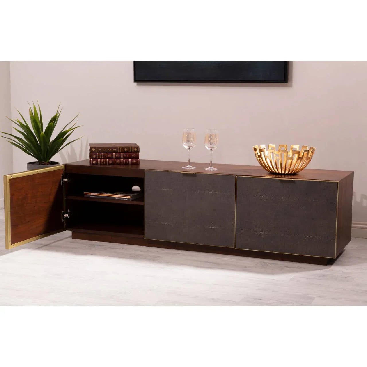 Luxe Urban Media Unit