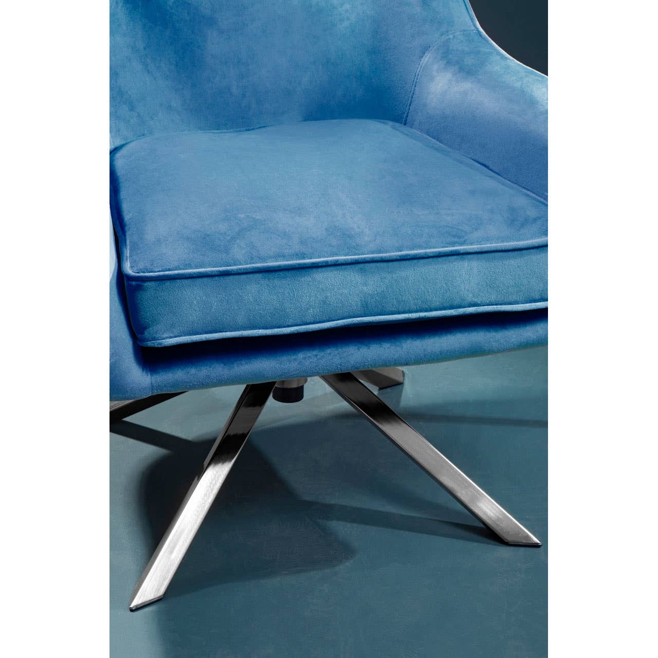 Luxe Midnight Velvet Accent Chair