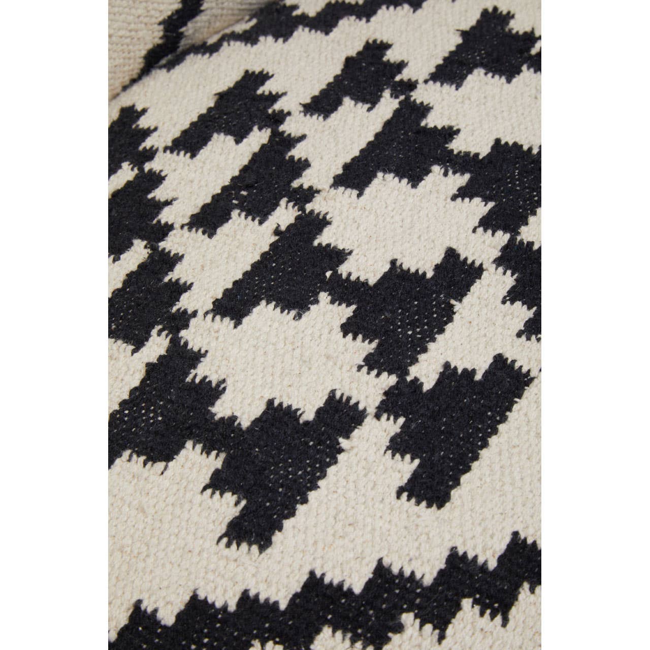 Geometric Pattern Upholstered Accent Chair