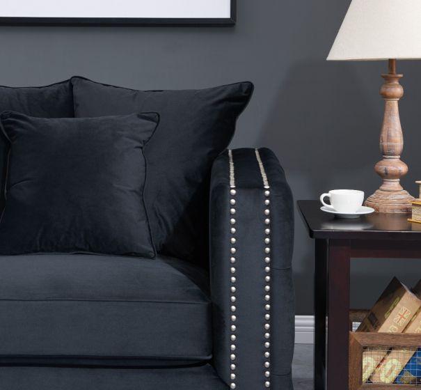 Moscow Snuggle Chair Black *Special*