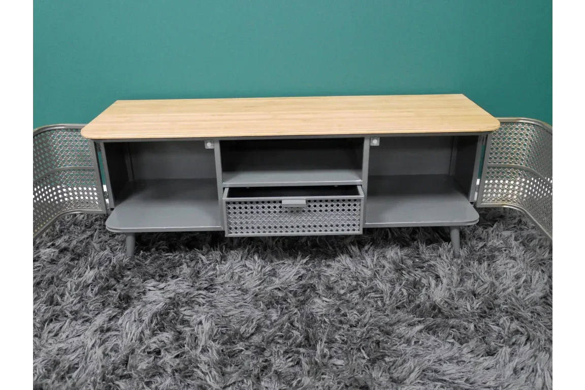 Modern TV unit with light wood top, grey metal shelves, and mesh basket on grey rug