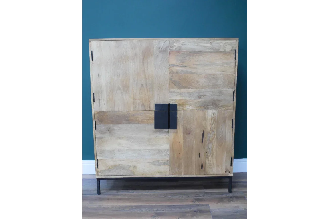 4 Door Cabinet - 8102