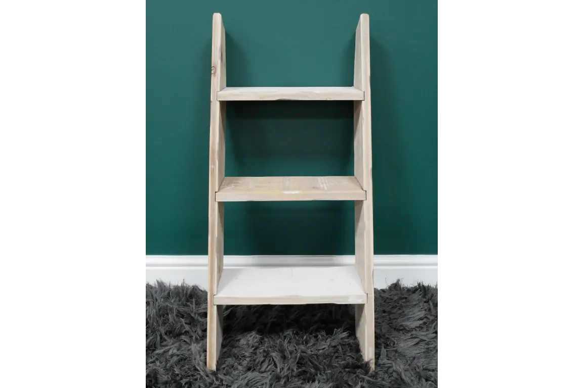 Decorative Ladder - 8236
