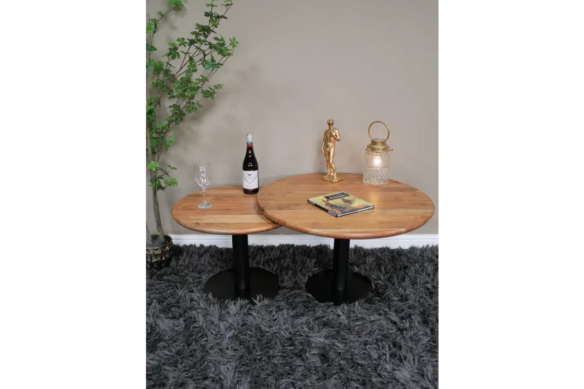 Set Of 2 Coffee Tables - 8680