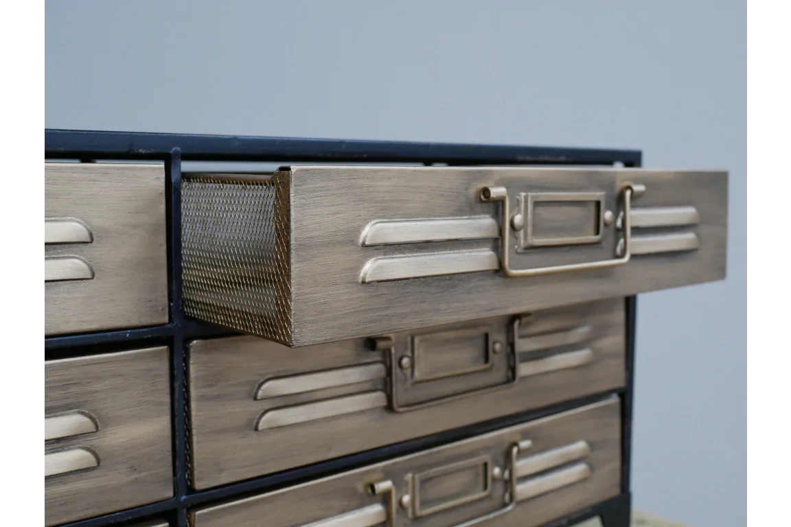 Small Storage Unit - 9212