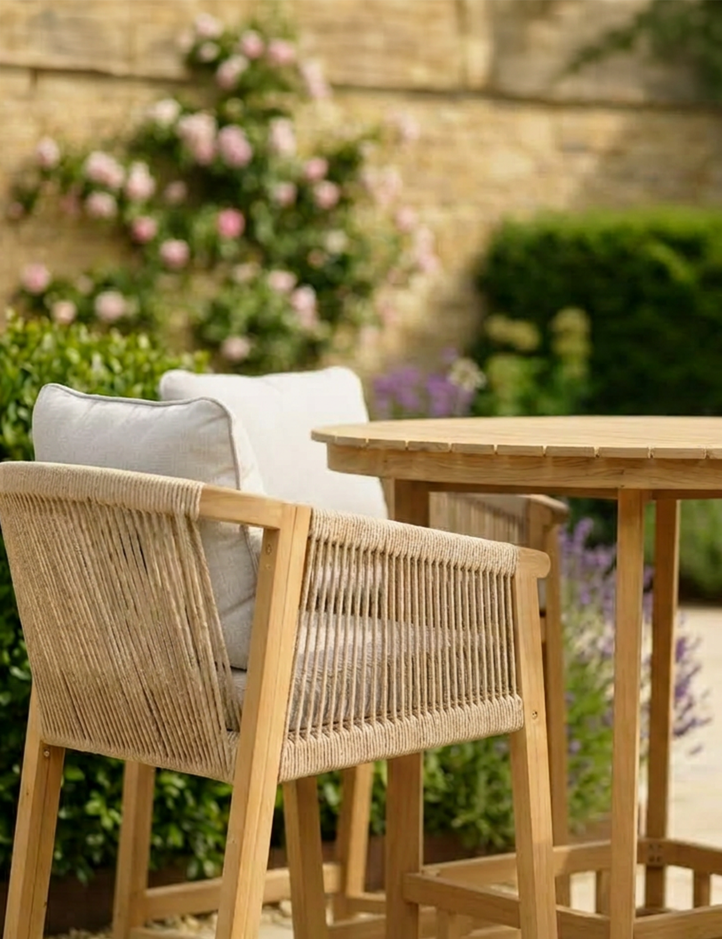 FSC 1 ROMA Bar Set: 100cm Round Sunray High Table with 4 Roma Deluxe Bar stools