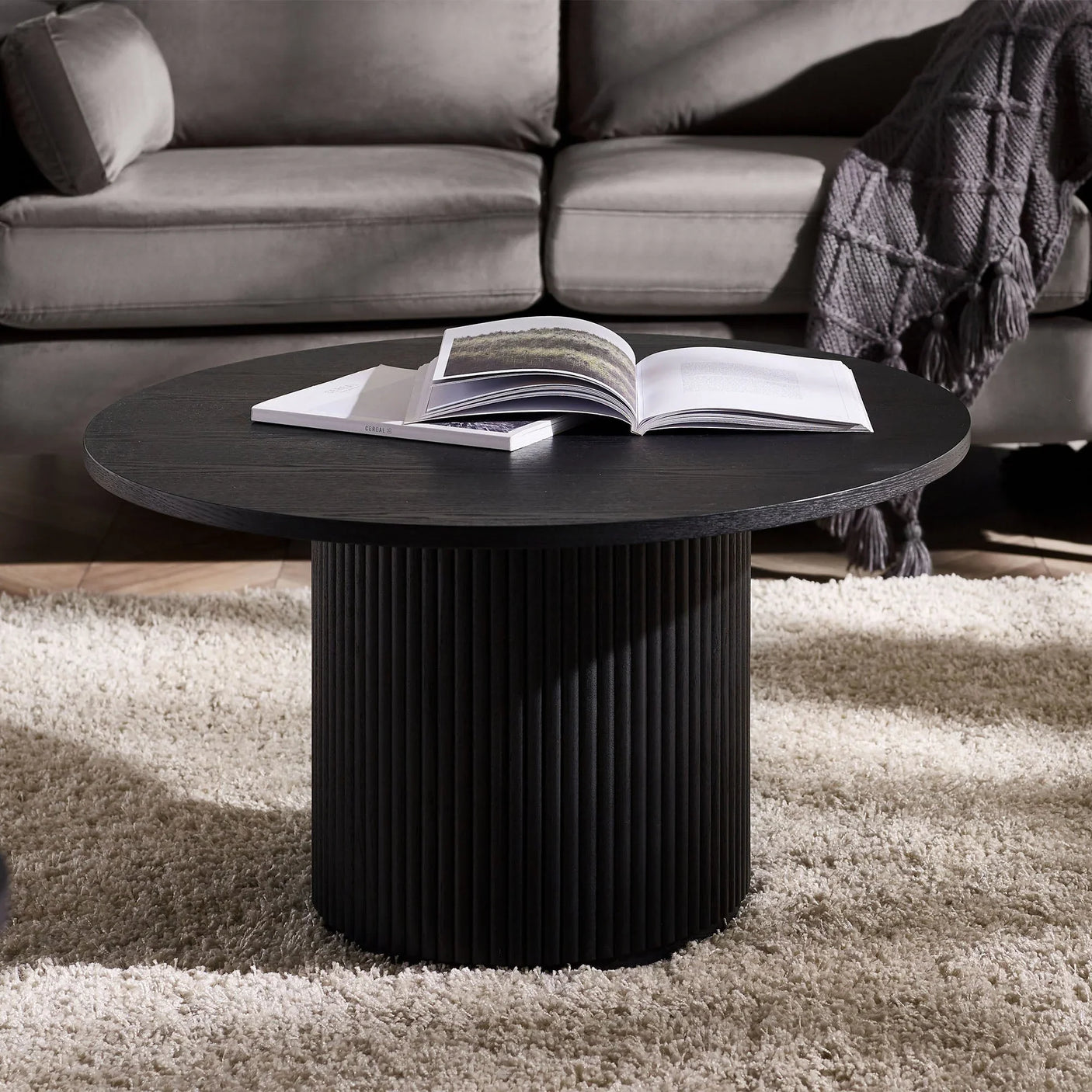 Louis Round Coffee Table - Black - LOU006