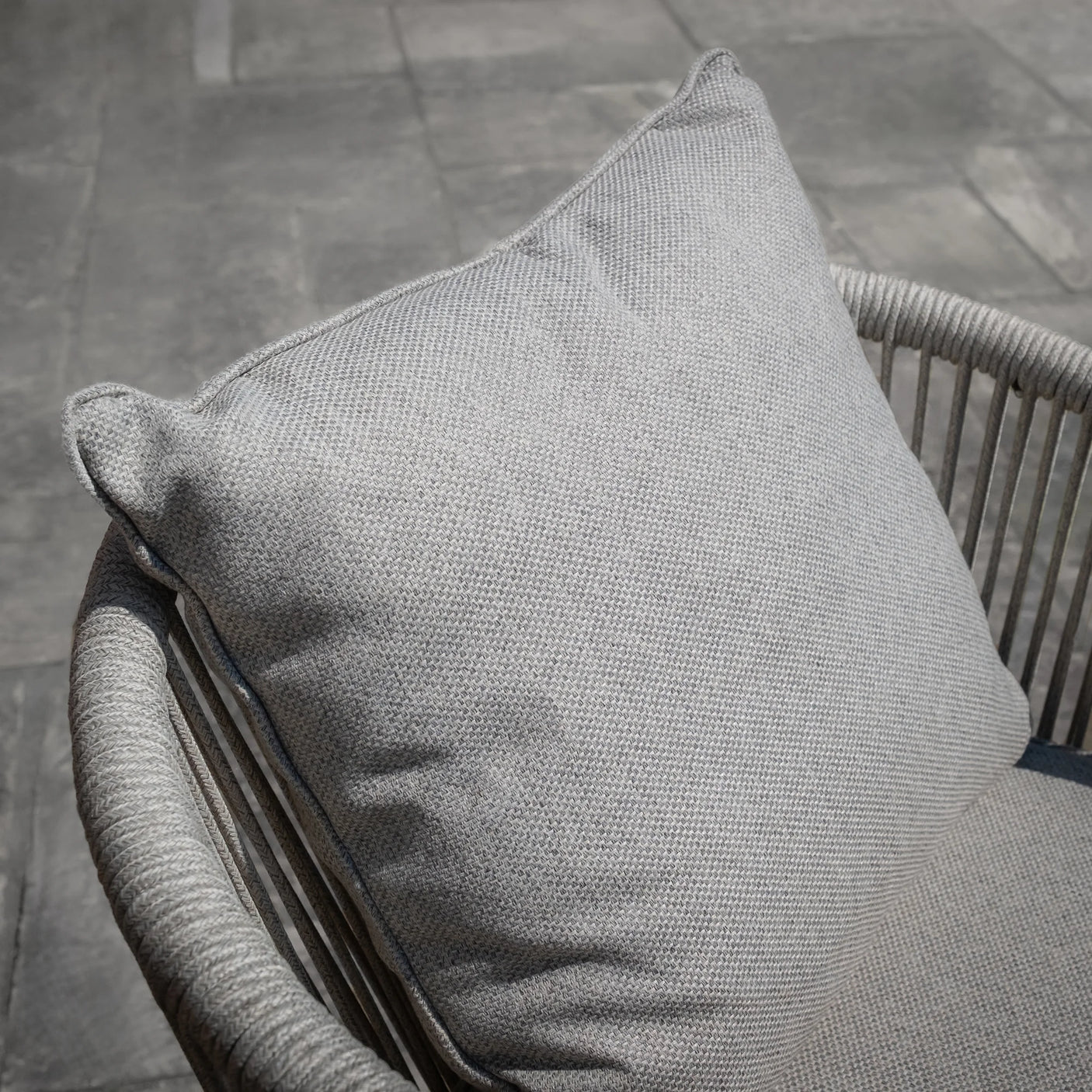 Maldives 4 Seat Round Dining Set