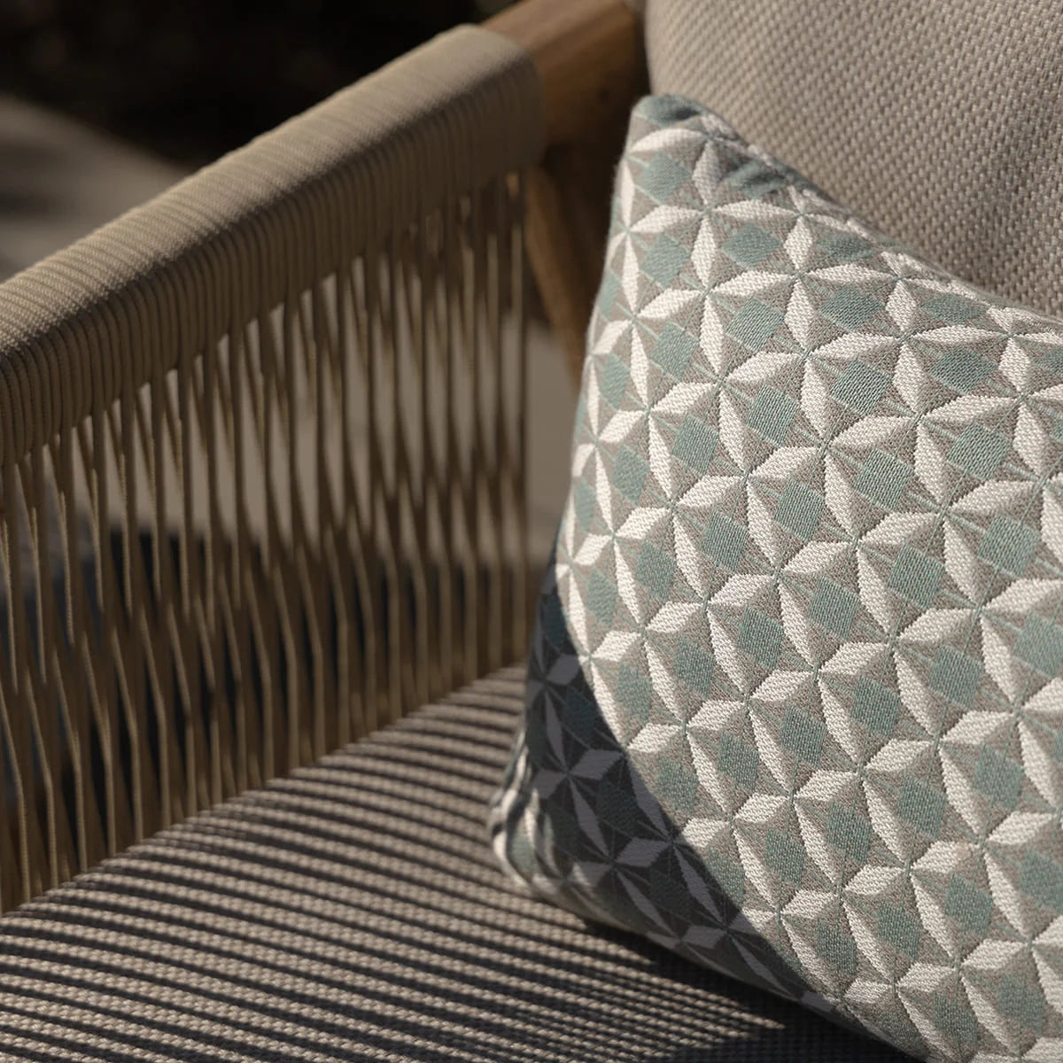 Martinique Lounge Chair