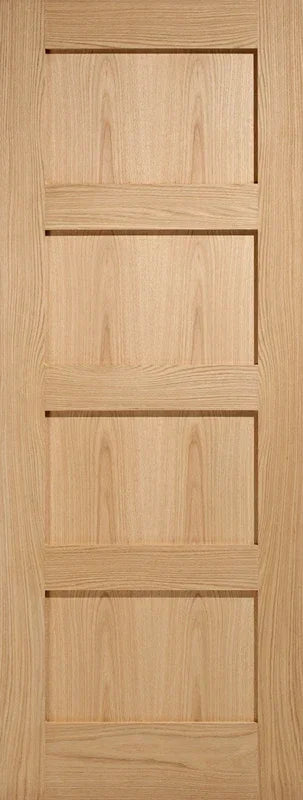 Oak Shaker 4 panel interior door with natural wood finish and vertical grain pattern