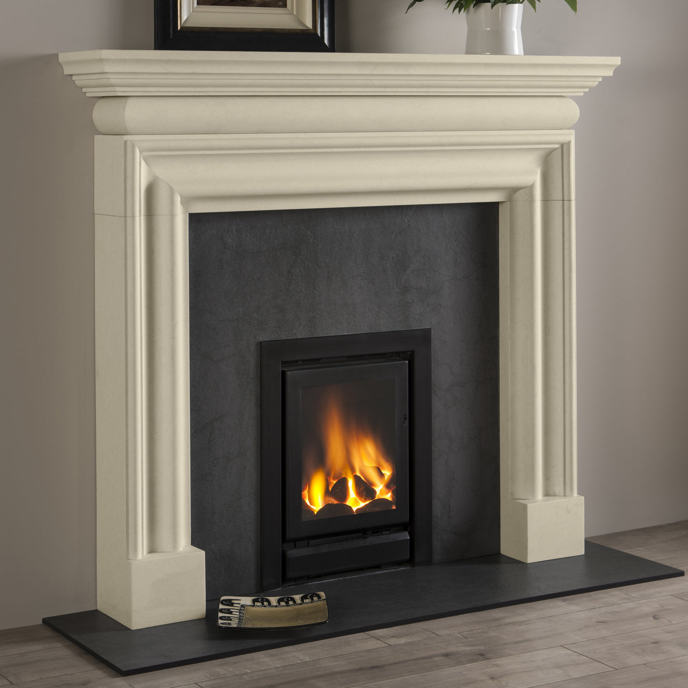 54'' Traditional / Classic Bollection French Stone