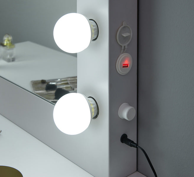 Hollywood Vanity Station