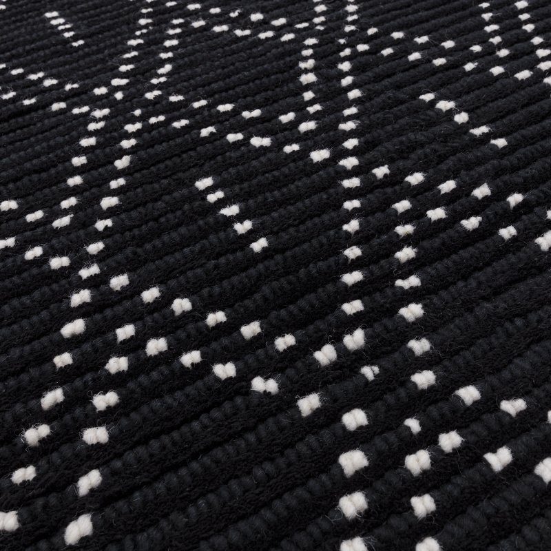 Nepal Black/Cream Diamond Rug