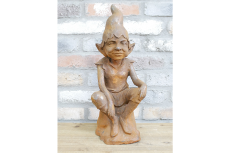 Rusty Cast Iron Elf - 11217