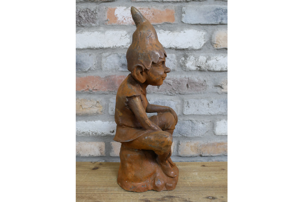 Rusty Cast Iron Elf - 11217