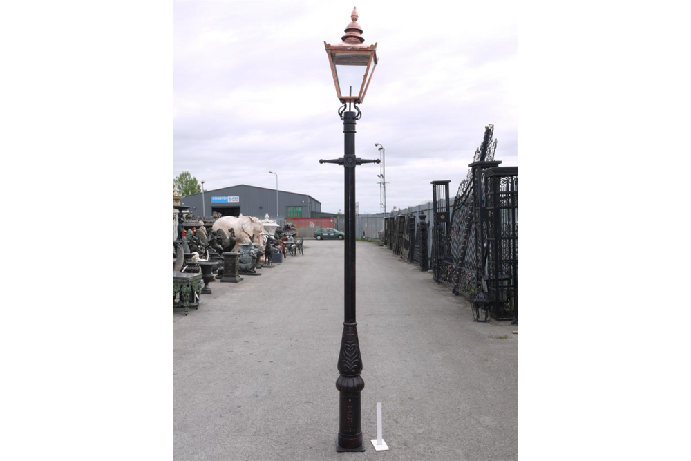 Medium Ladder Bar Lamp Post & Base Only - 954