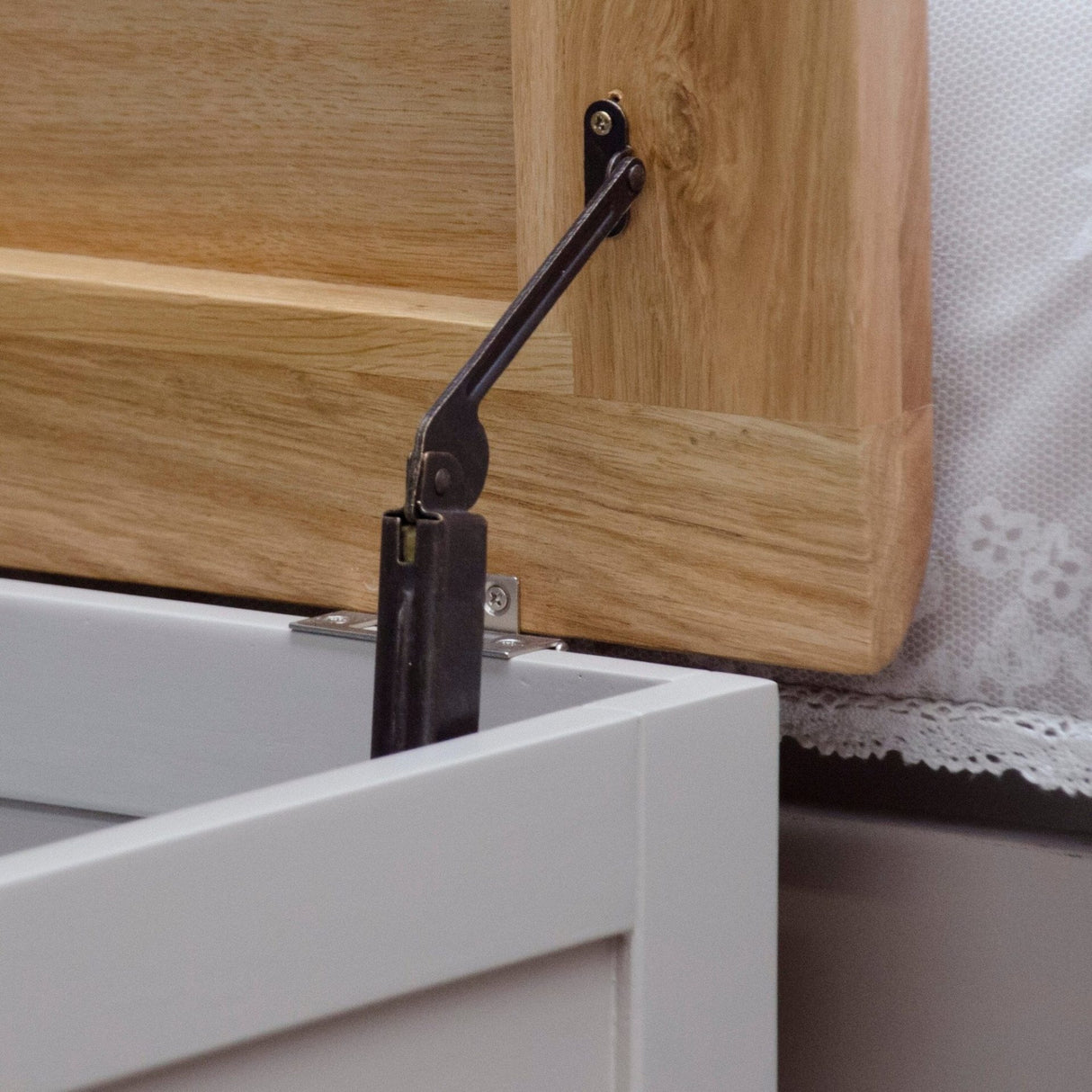 Diamond Blanket Box