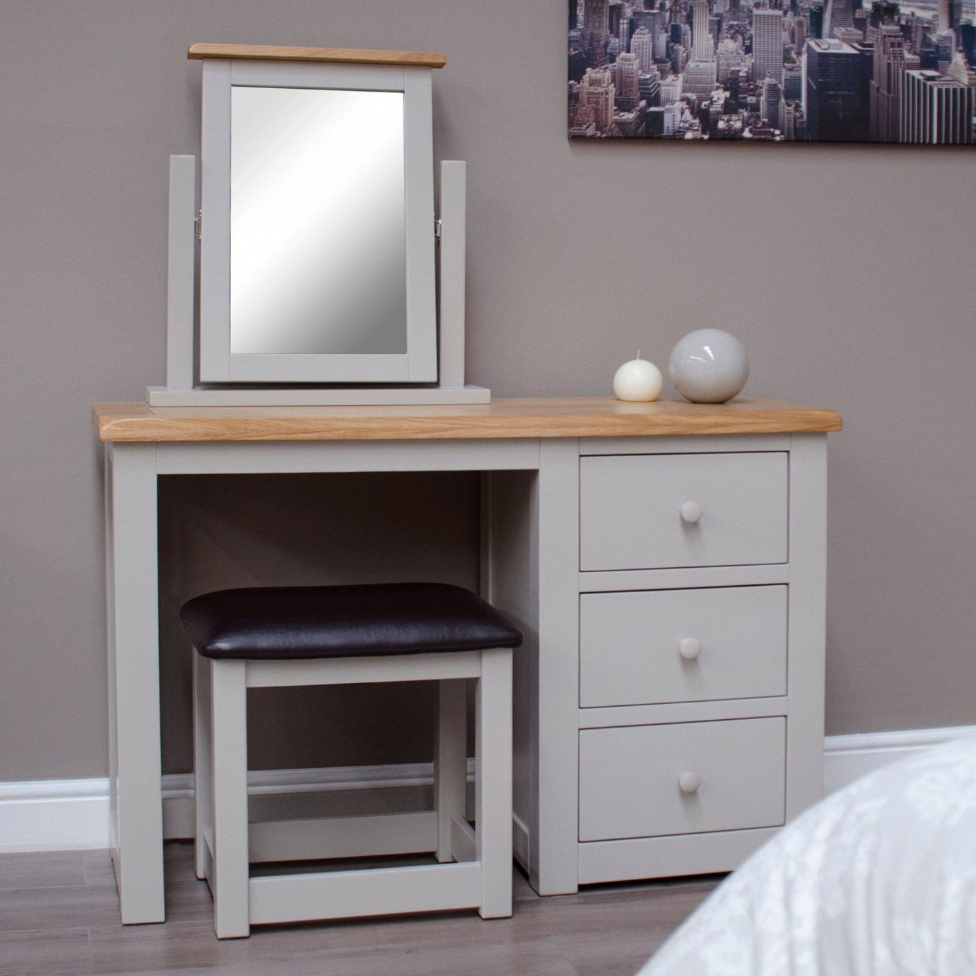 Diamond Dressing Table & Stool