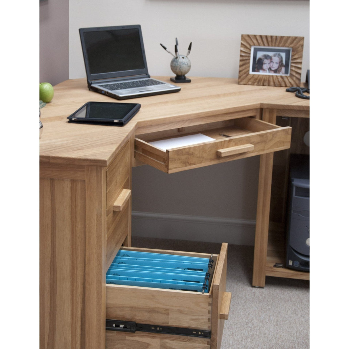 Opus Corner Computer Desk