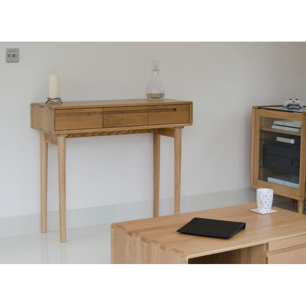 Scandic Hall Table