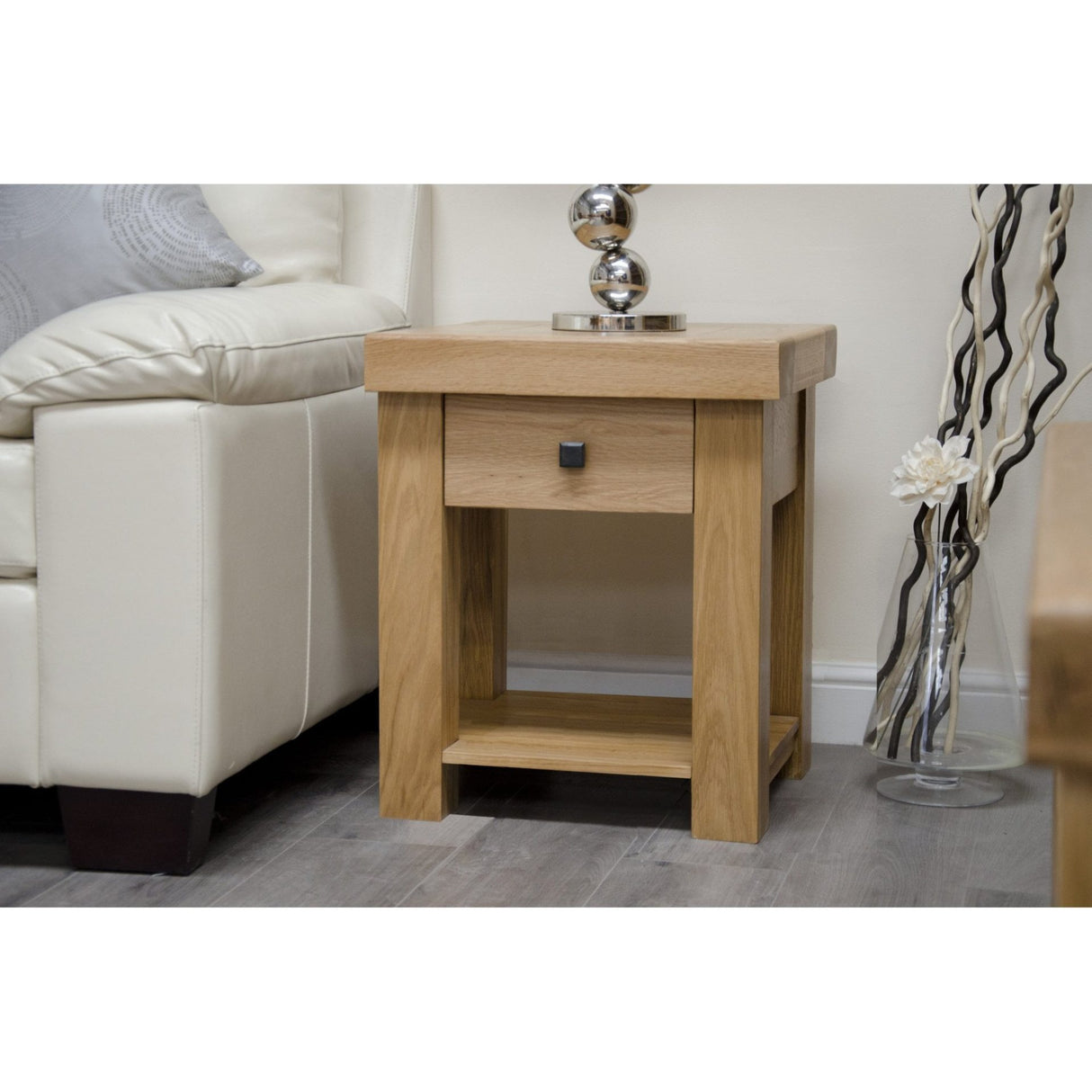 Bordeaux Lamp Table