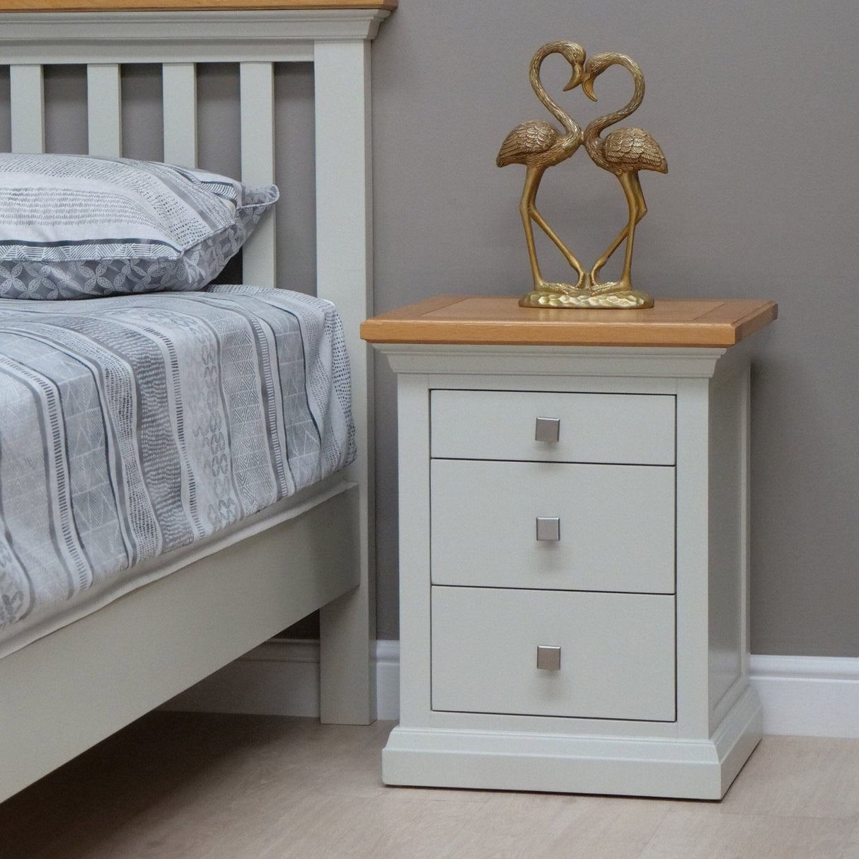 Cotswold 3 Drw Bedside