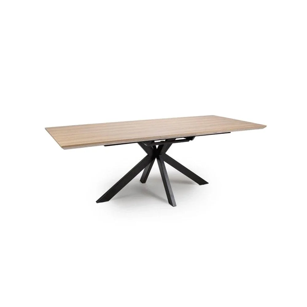 Manhattan Extending Table 1800-2200mm Oak