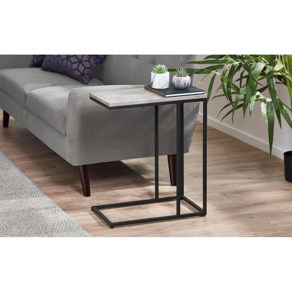 Staten Drinks Table