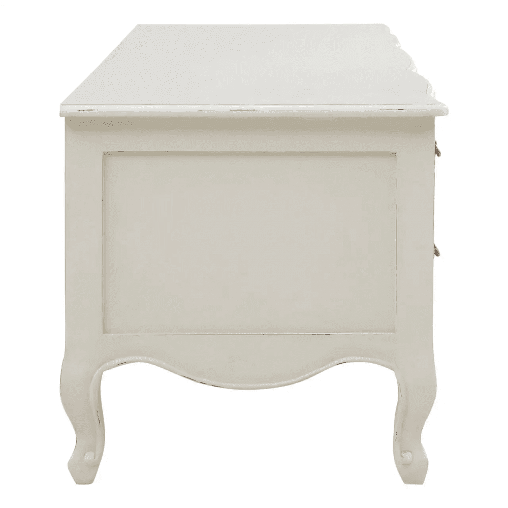 Arden White Media Unit