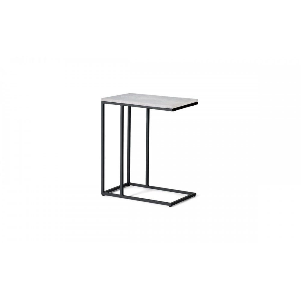 Staten Drinks Table