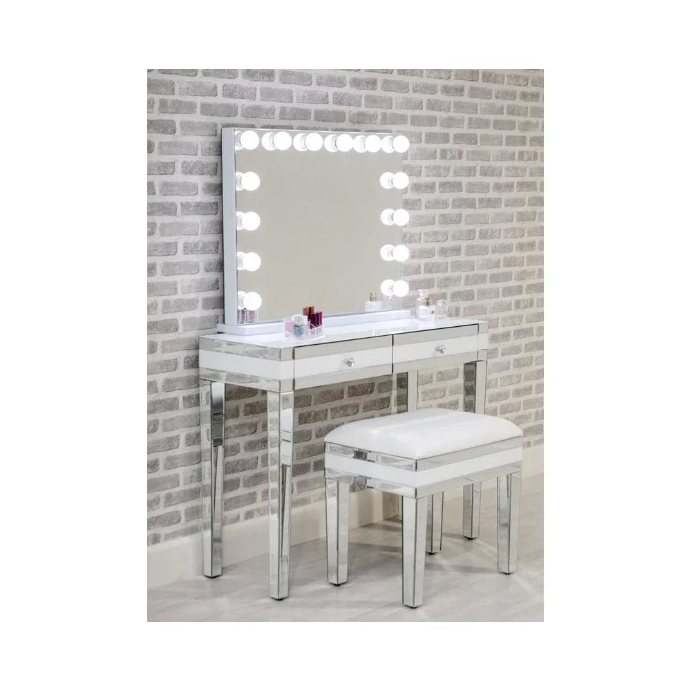 Hollywood Mirror 650mm x 800mm Landscape