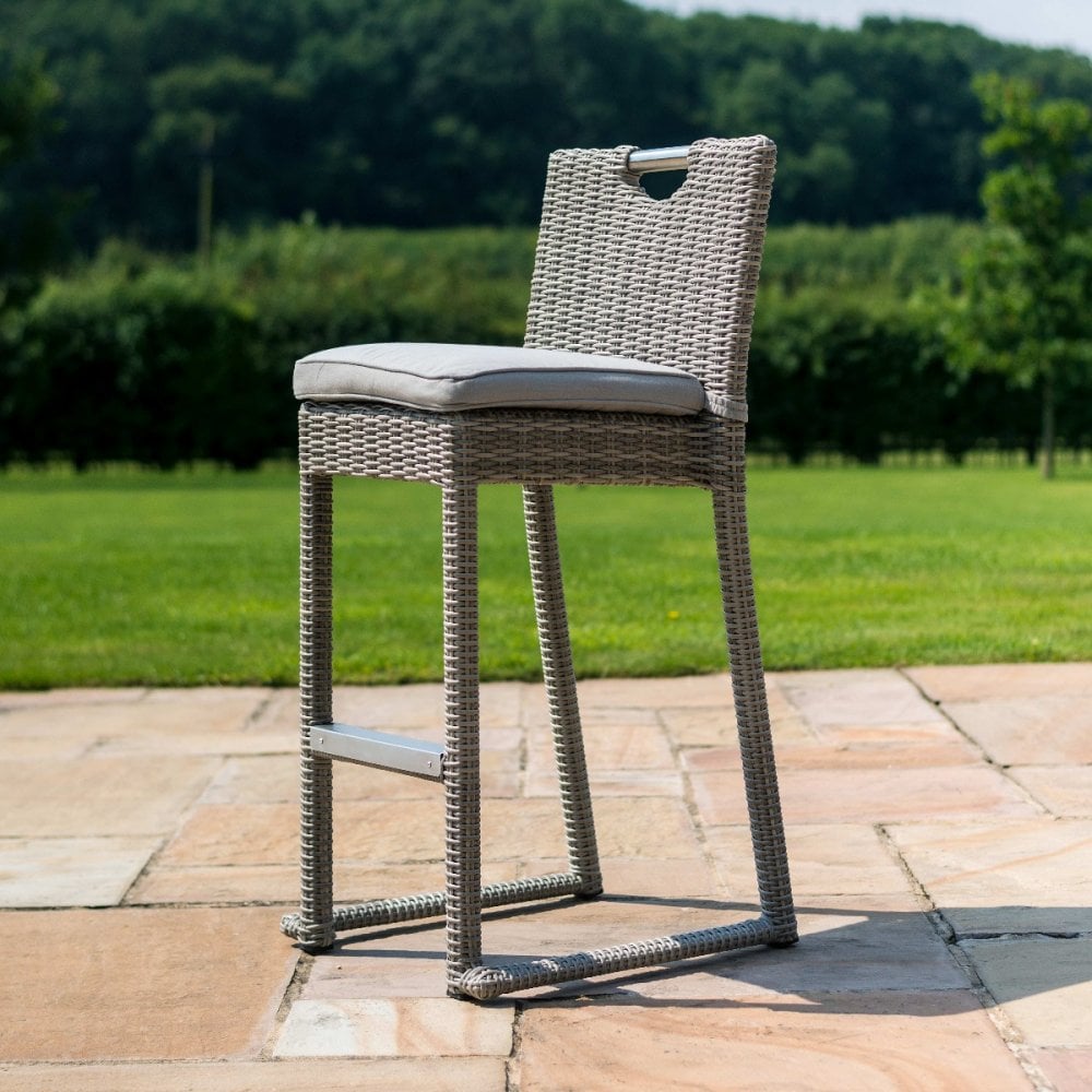 Oxford 6 Seat Round Bar Set with Ice Bucket
