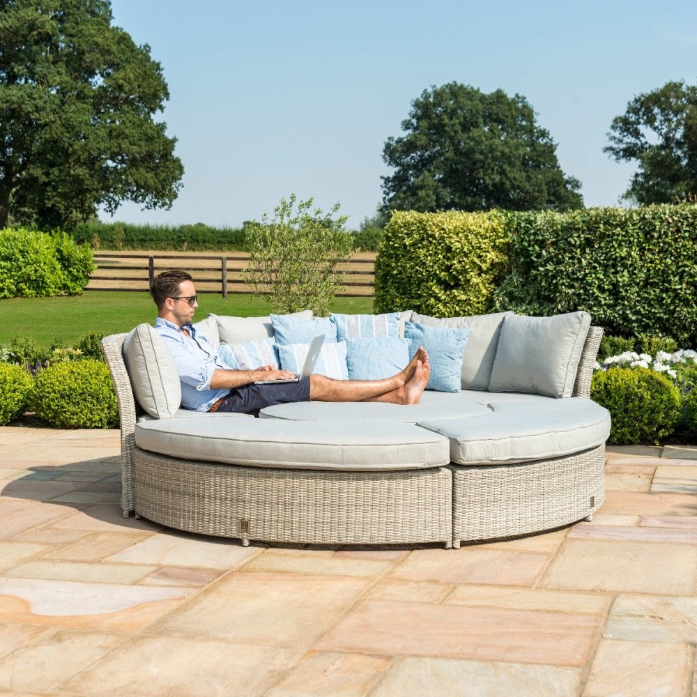 Oxford Lifestyle Suite (with Glass Top)