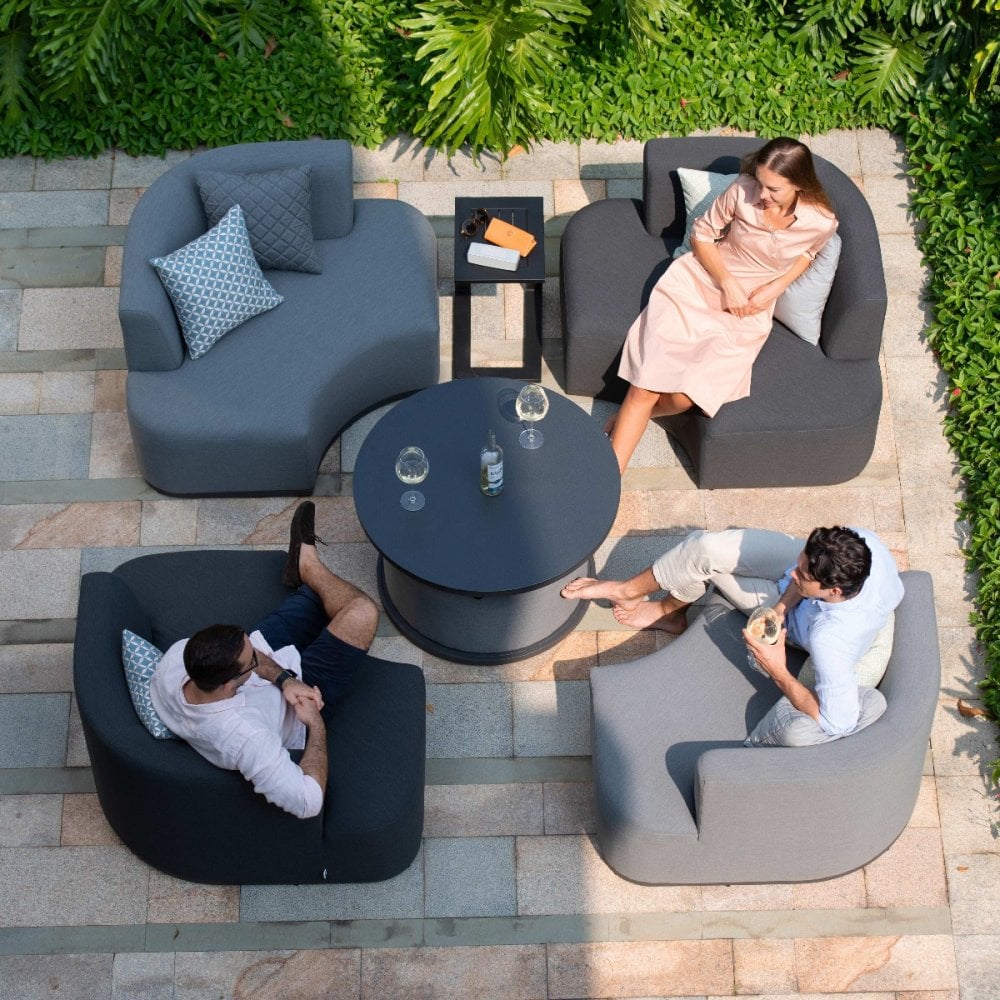 Snug Lifestyle Suite with Rising Table