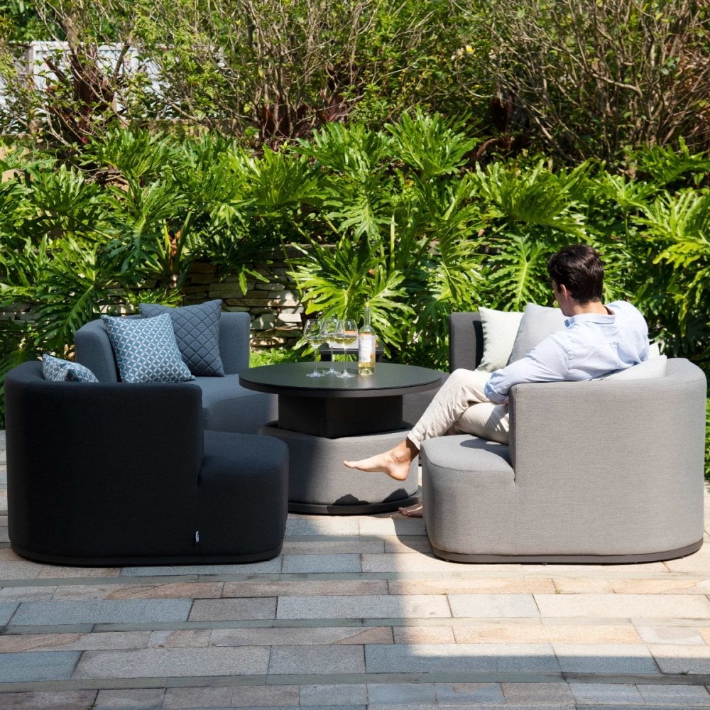 Snug Lifestyle Suite with Rising Table