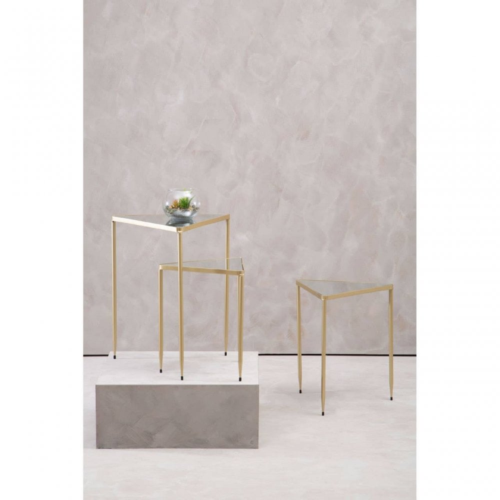 Vento Set Of 3 Triangle Tables