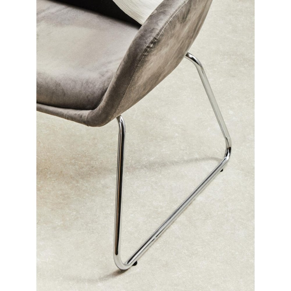 Nexus Chair