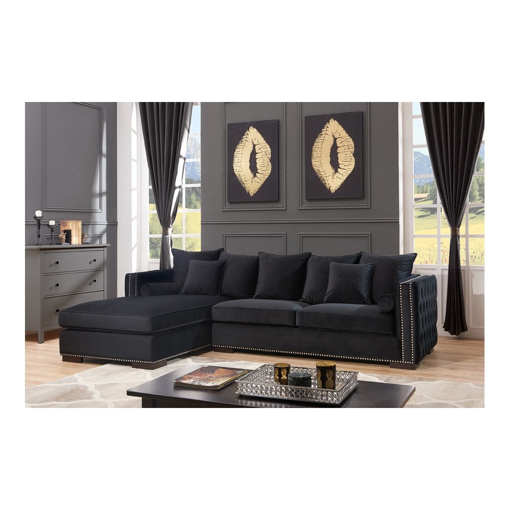 Black Moscow Corner Suite