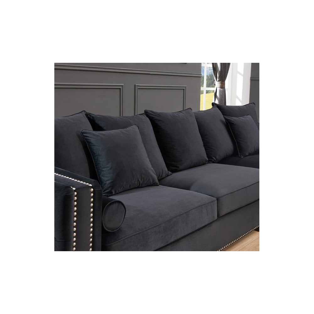 Black Moscow Corner Suite