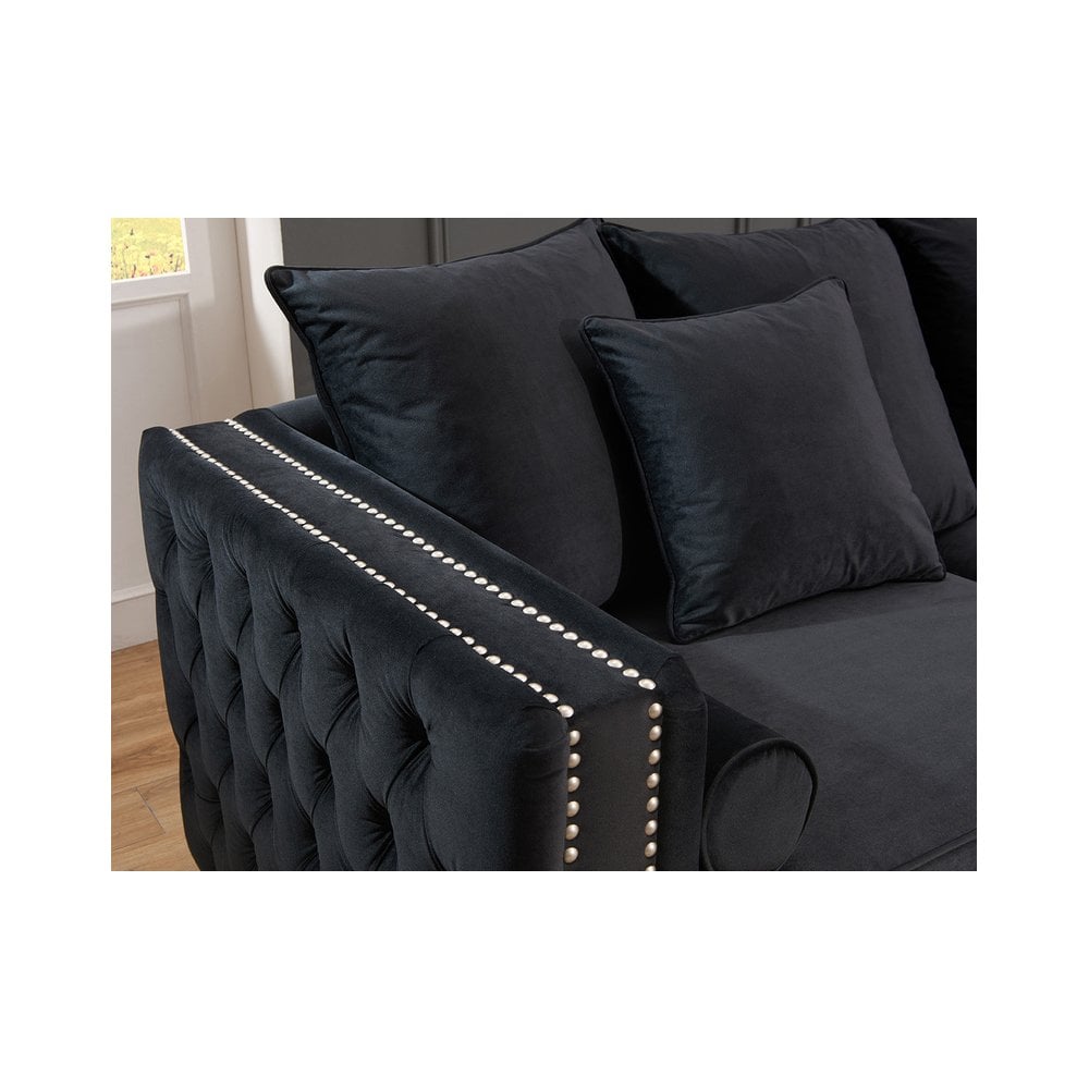 Black Moscow Corner Suite