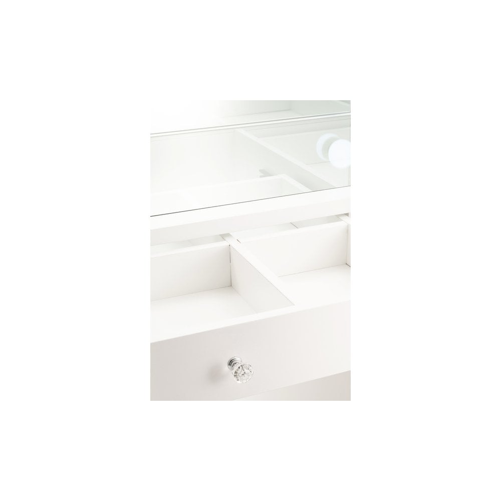 Hollywood Station Pro - White