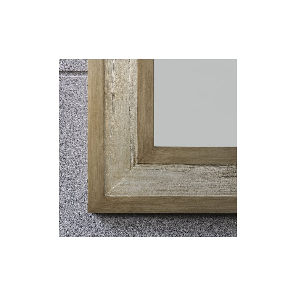 Nova Mirror