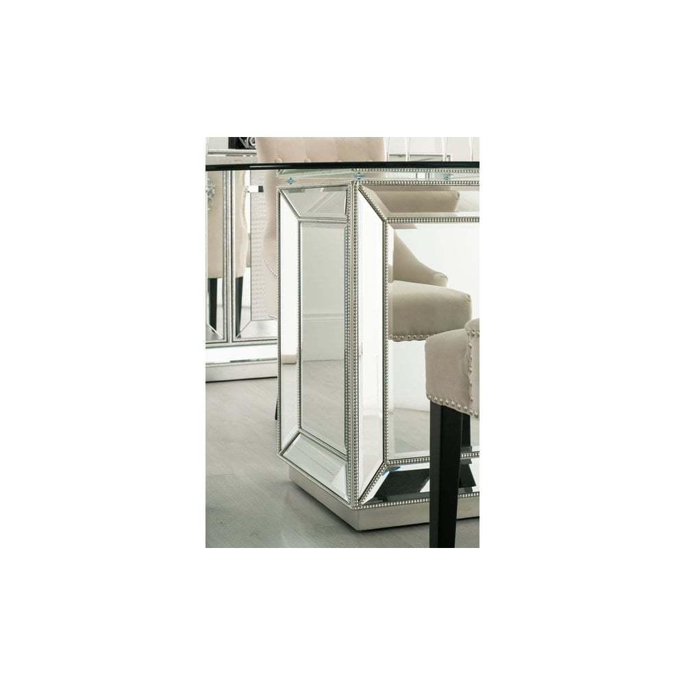Sofia Dining Table