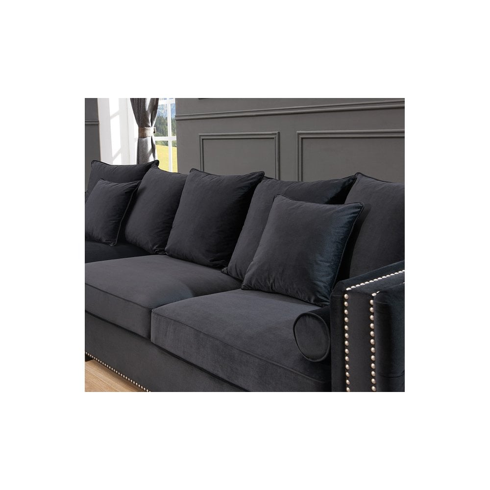 Black Moscow Corner Suite