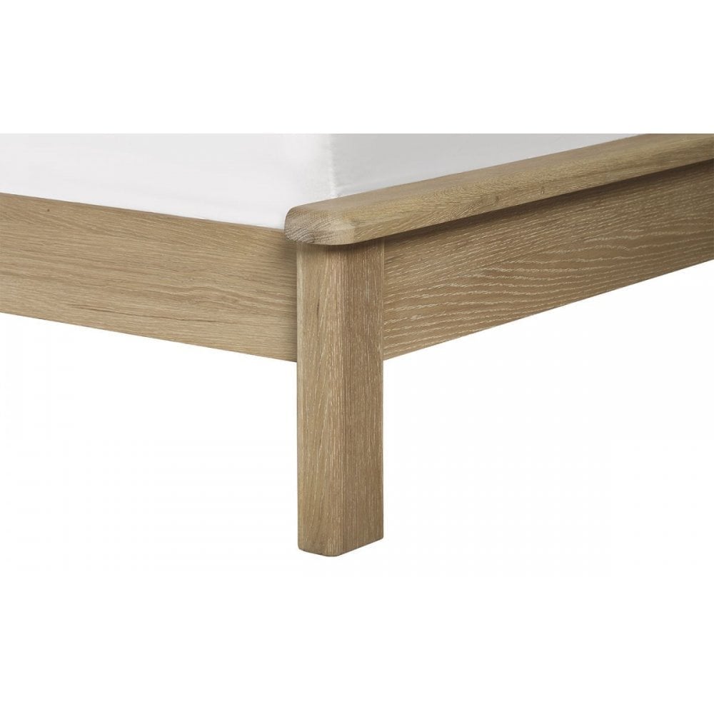 Memphis Limed Oak Bed